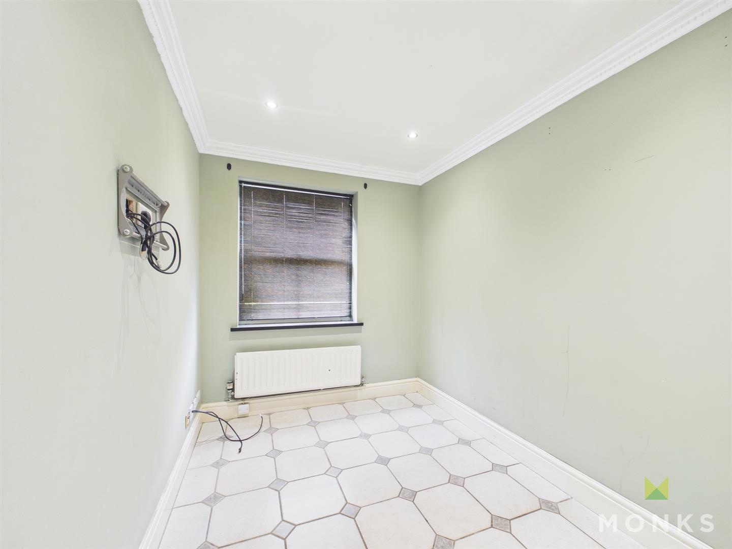 7 Bishopstone Mansions Town Walls, Shrewsbury, SY1 1UE For Sale